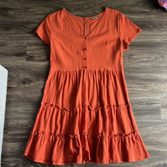 🔥 Ruffle Hem Layer Dress - Picture 6 of 6